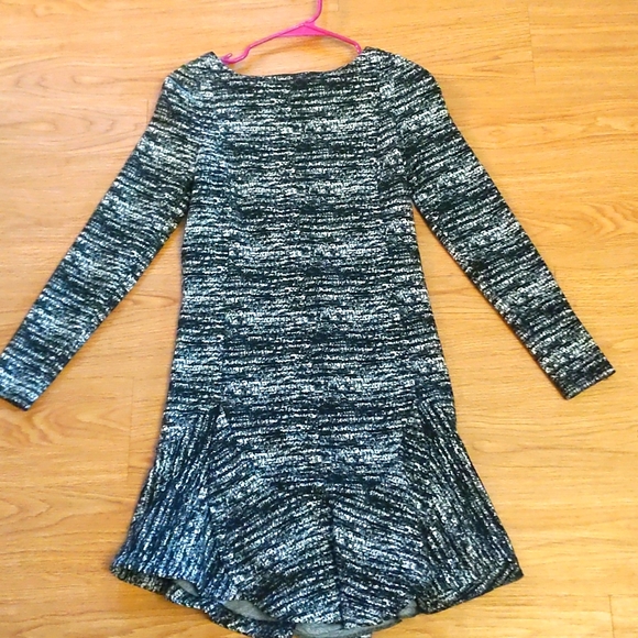 Banana Republic Dresses & Skirts - Warm long sleeve dress with ruffled hem from Banana Republic